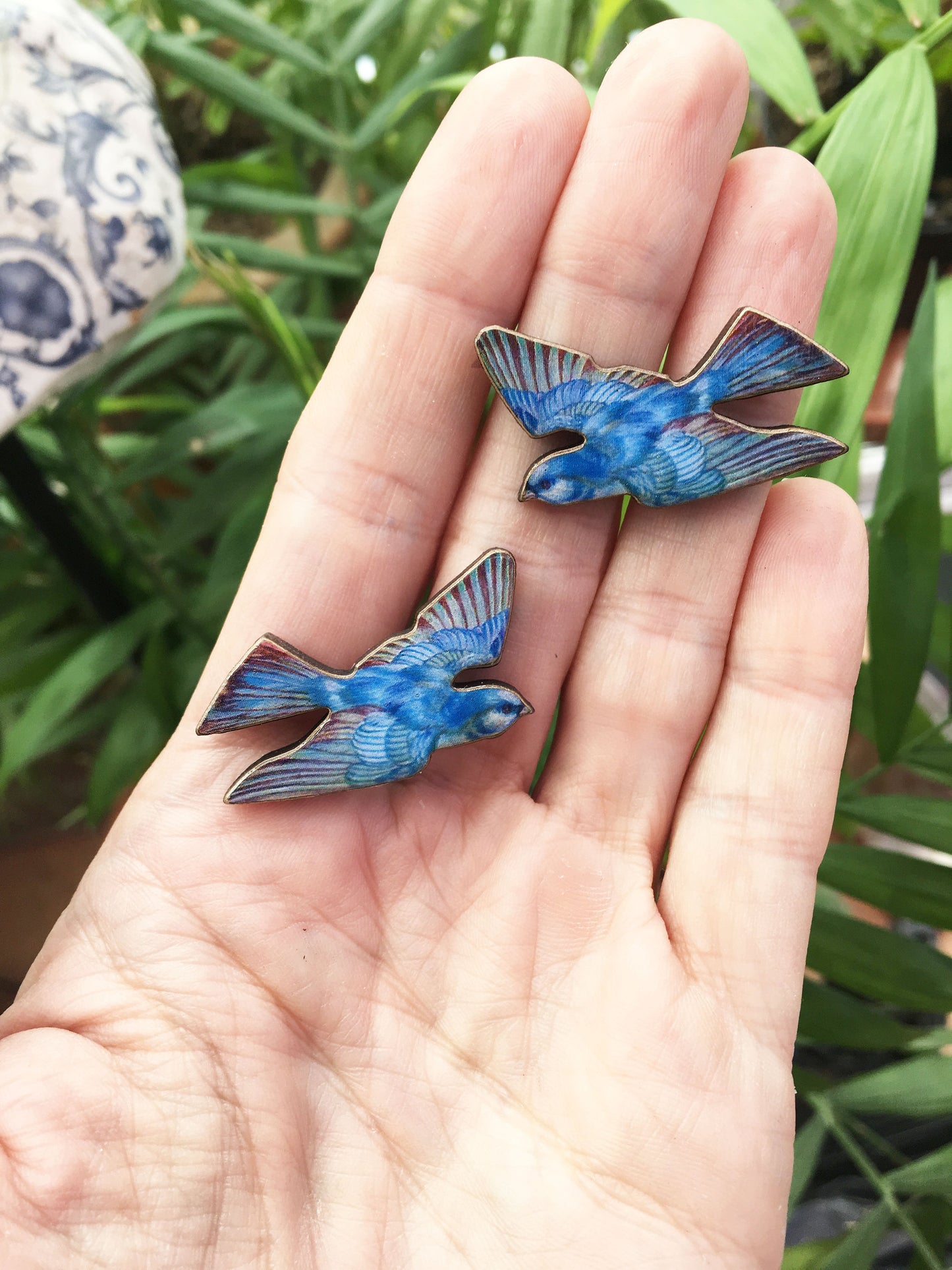 Blue bird collar pins