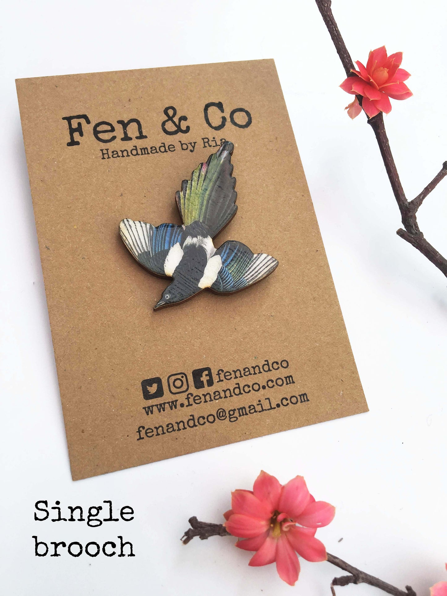 Magpie pin collar pins