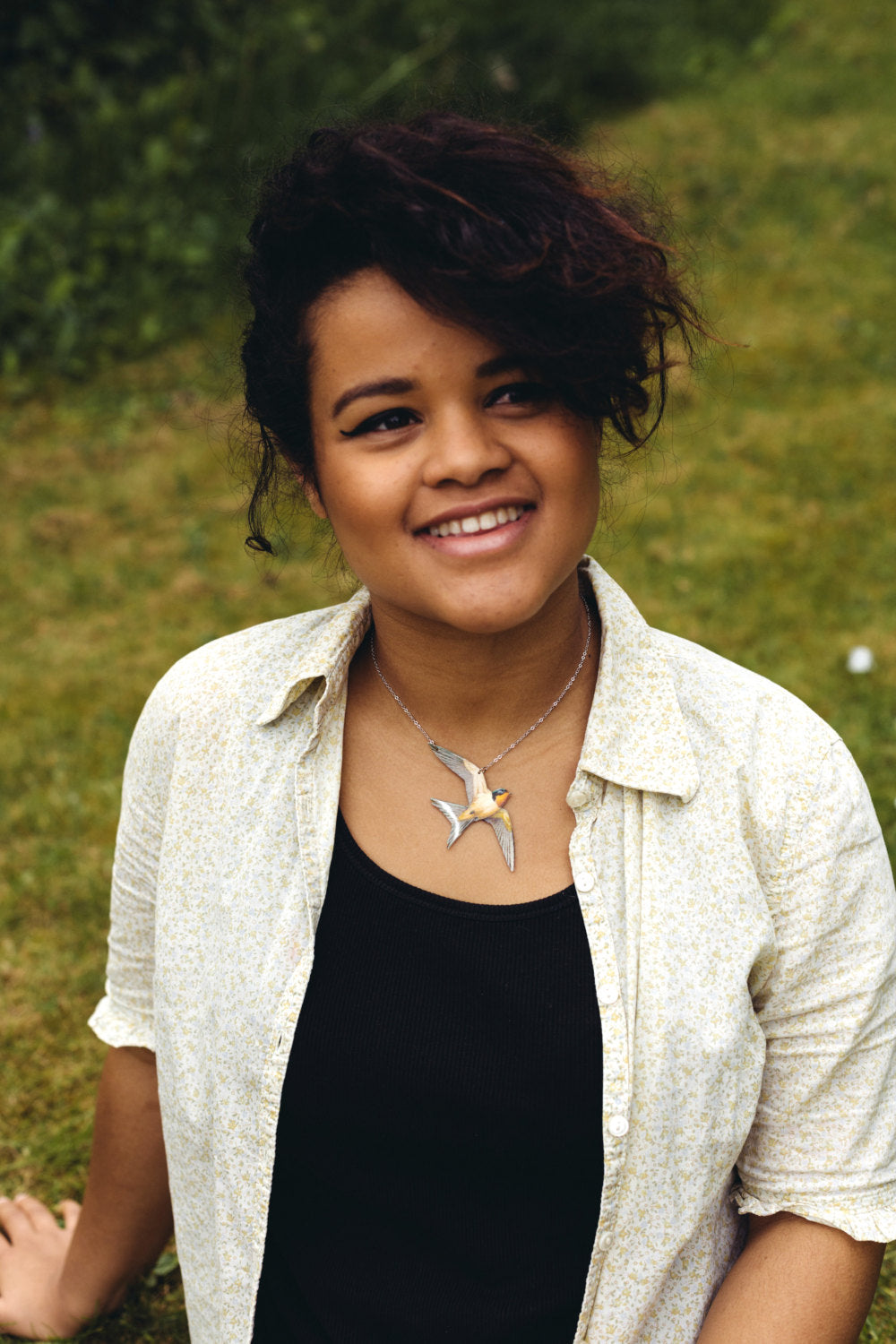 Flying swallow necklace