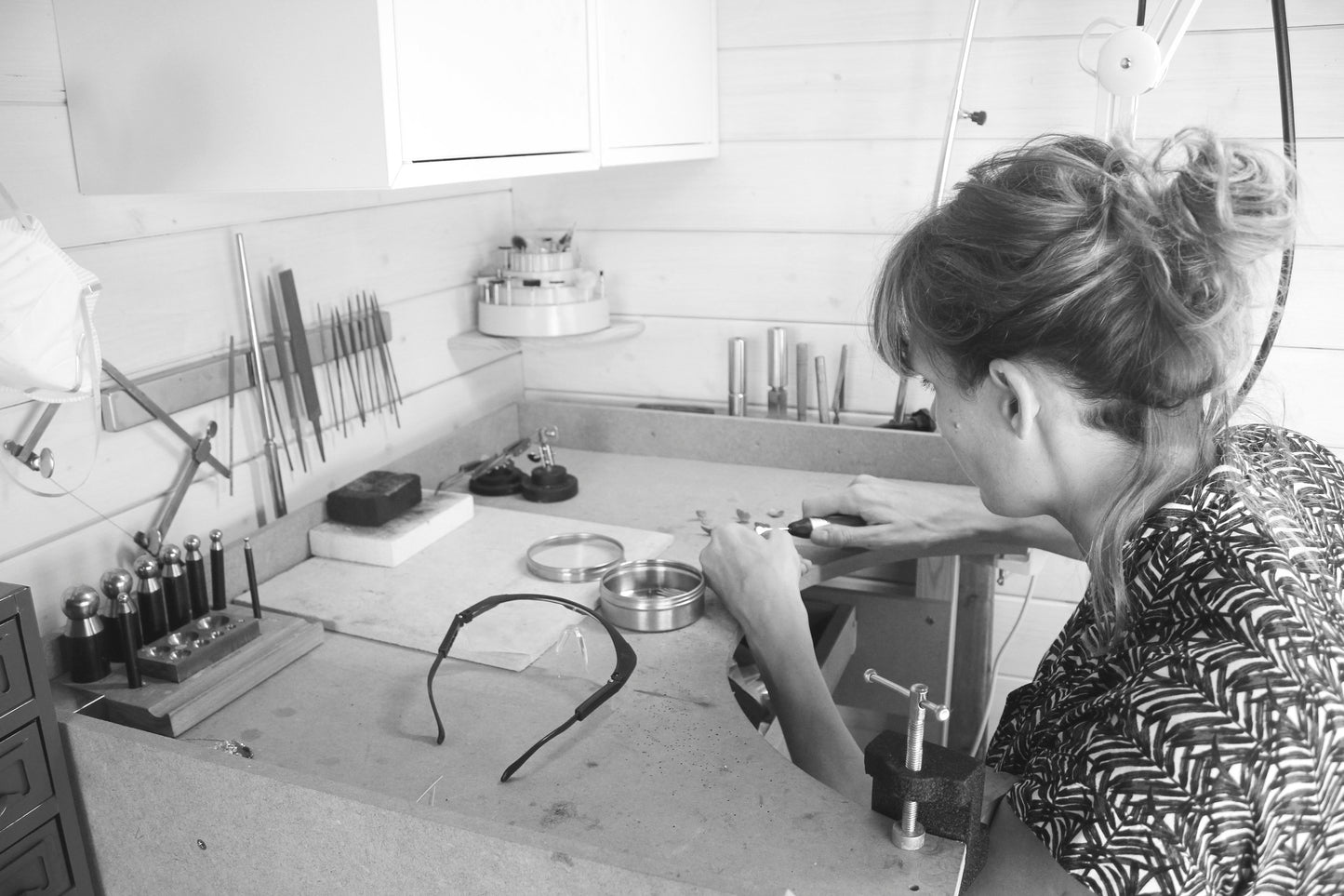 Running hare jewellery