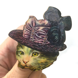 Tabby cat brooch